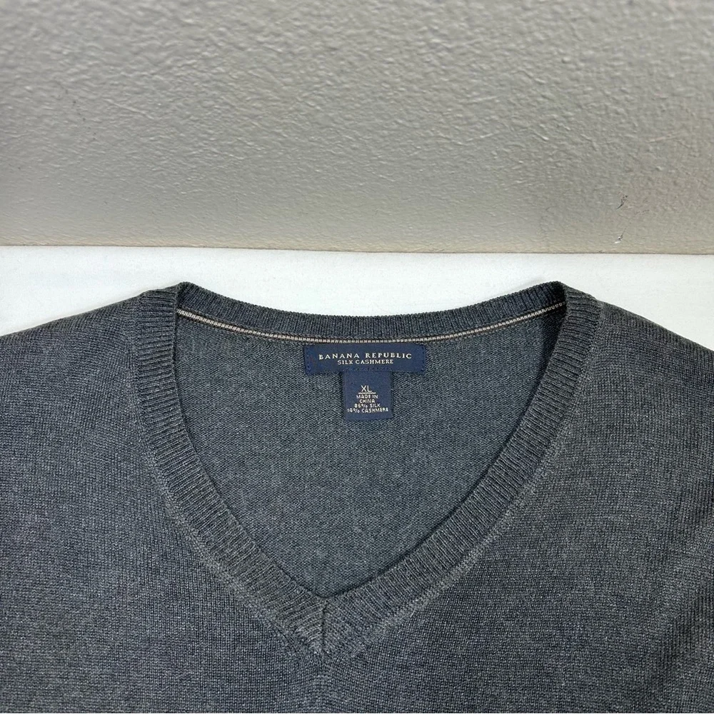 Banana Republic Silk Cashmere Charcoal‎ Luxury V Neck Versatile Sweater XL